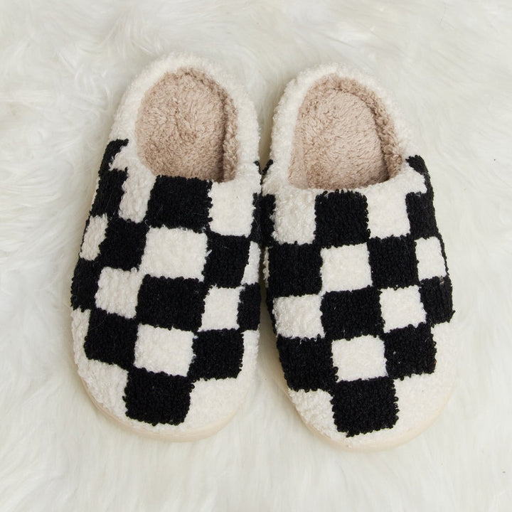 Plush Closed-Toe Slippers, Checkered