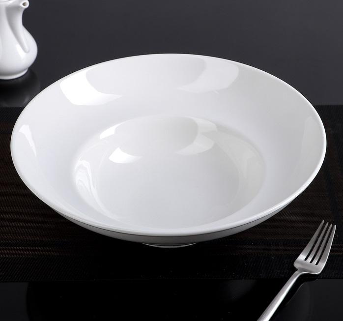 Porcelain Rimmed Deep Plate, 12 inches