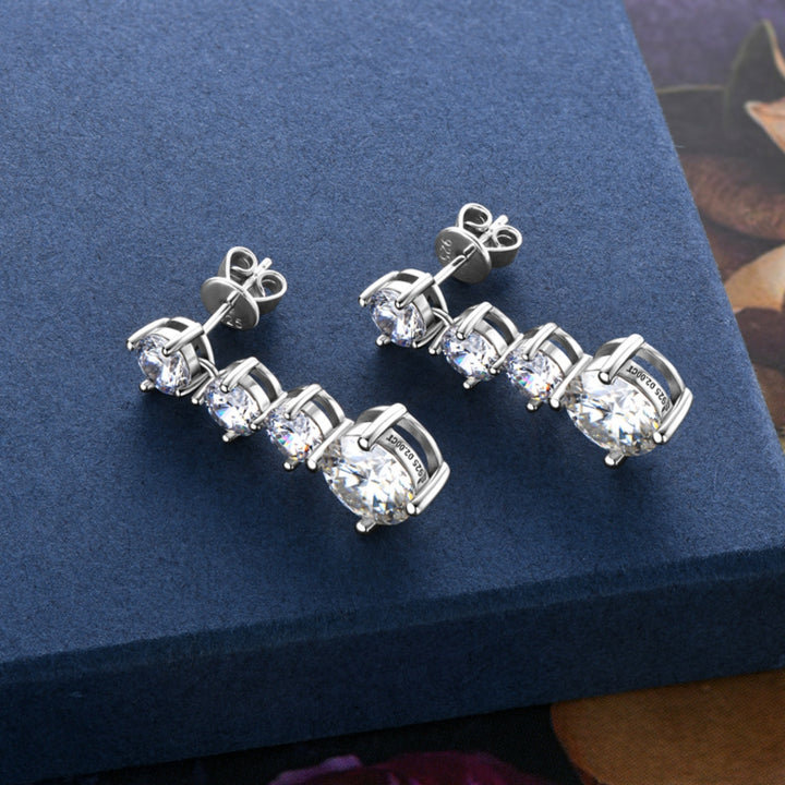 Lovely 925 Silver Drop Earrings, 4 Carat Moissanite