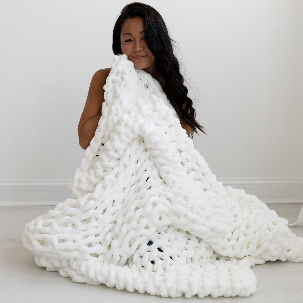 Big Infinite Chunky Knit Blanket, White