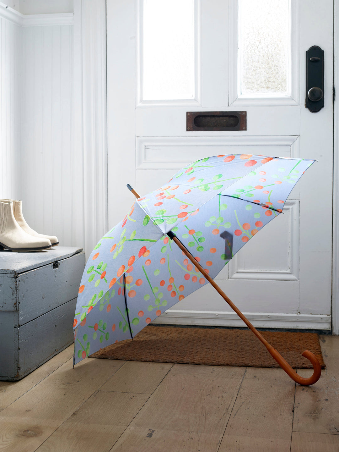 Large Umbrella, Brunia on Grey