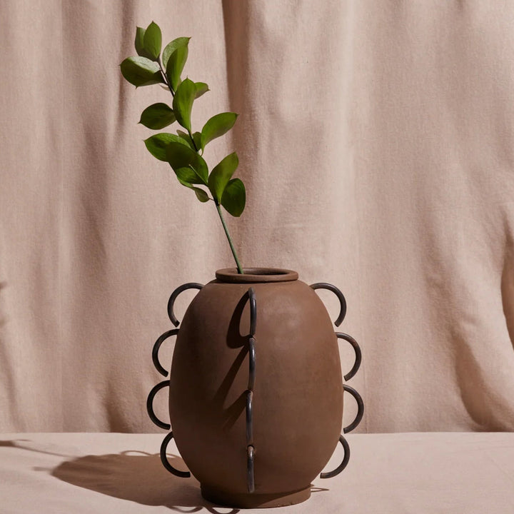 Handcrafted Terracotta Iron Vase, Dark Sabana Grande