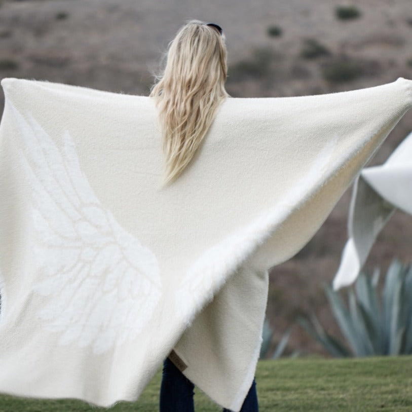 Big Wings Dream Blanket, Ivory