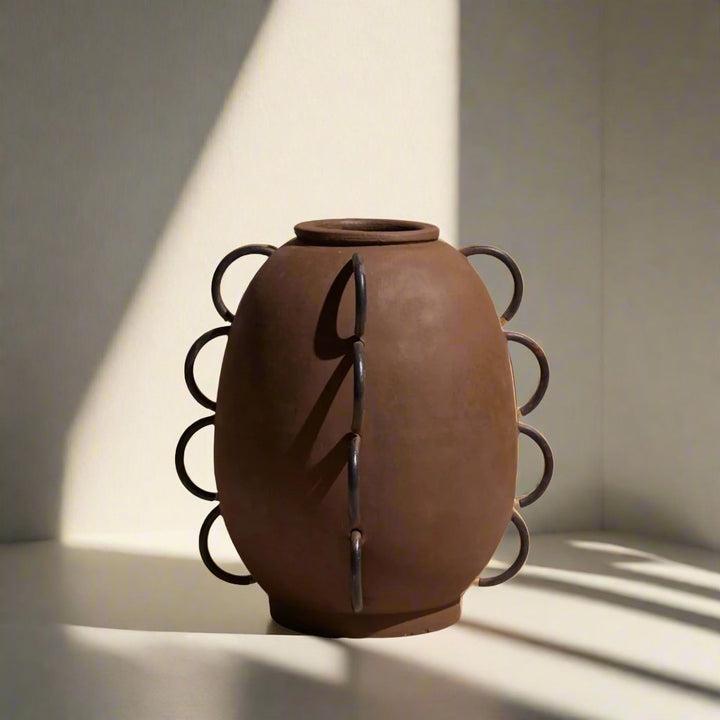 Handcrafted Terracotta Iron Vase, Dark Sabana Grande
