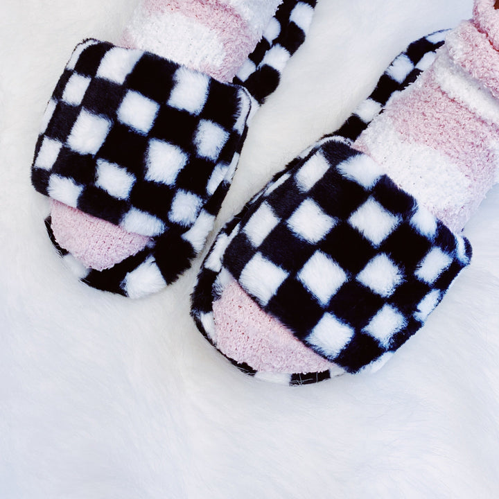 Lounge Cozy Slippers, Checkered