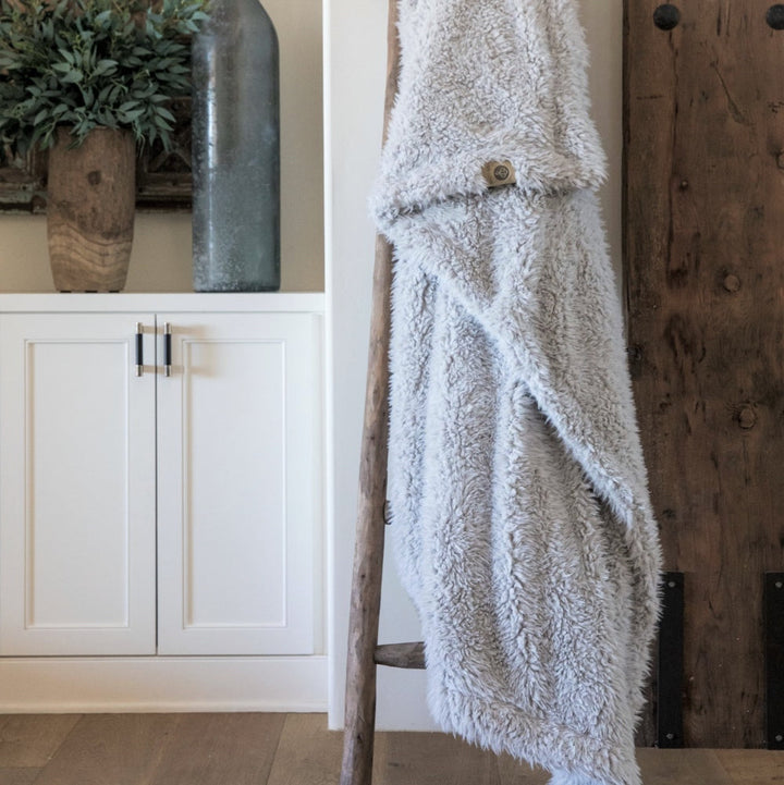 Big Plush Angel Blanket, Silver Cloud