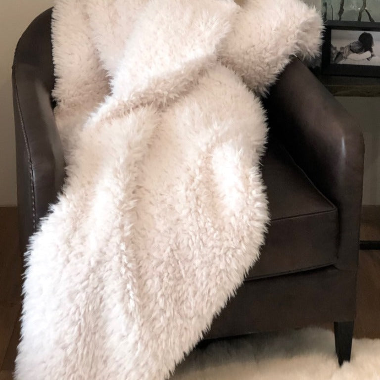 Big Plush Angel Blanket, Whisper White