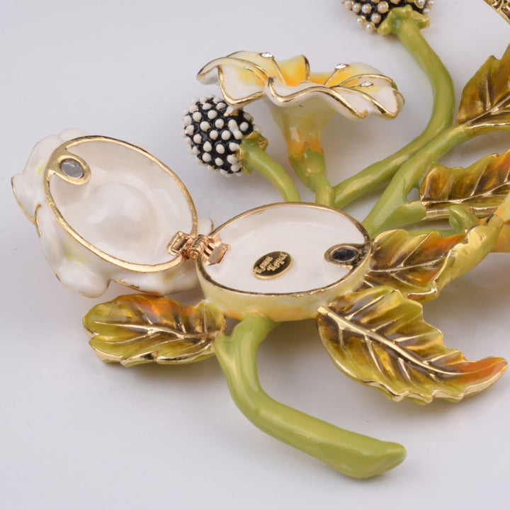Butterfly on Flowers Crystal Trinket Box, 24k Gold Plated