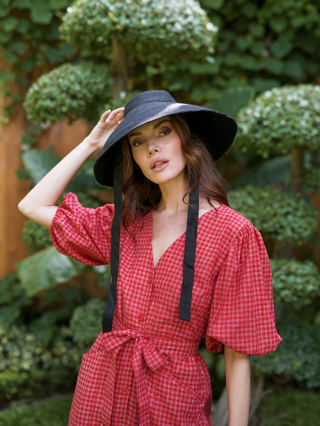 Jute Straw Downturned Hat, Black