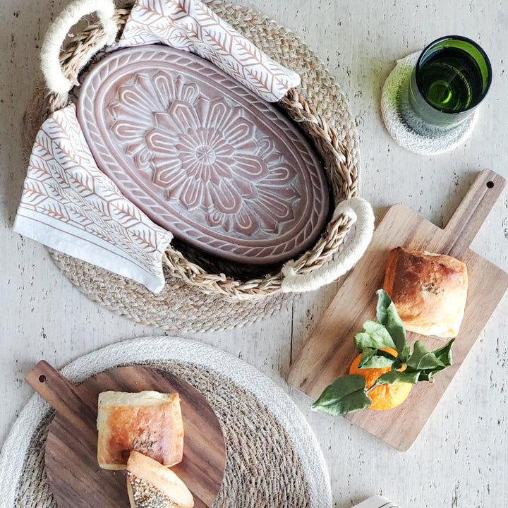 Oval BREAD BASKET WITH WARMING STONE, Flower