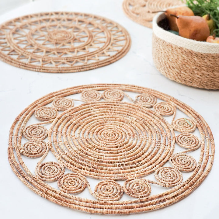 Handwoven Spiral Palm Fiber Placemats, Natural (Set of 2)