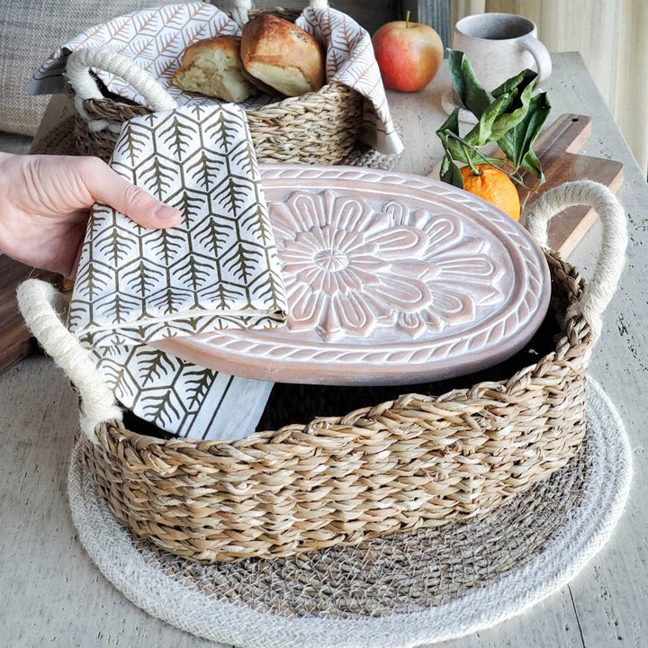 Oval BREAD BASKET WITH WARMING STONE, Flower