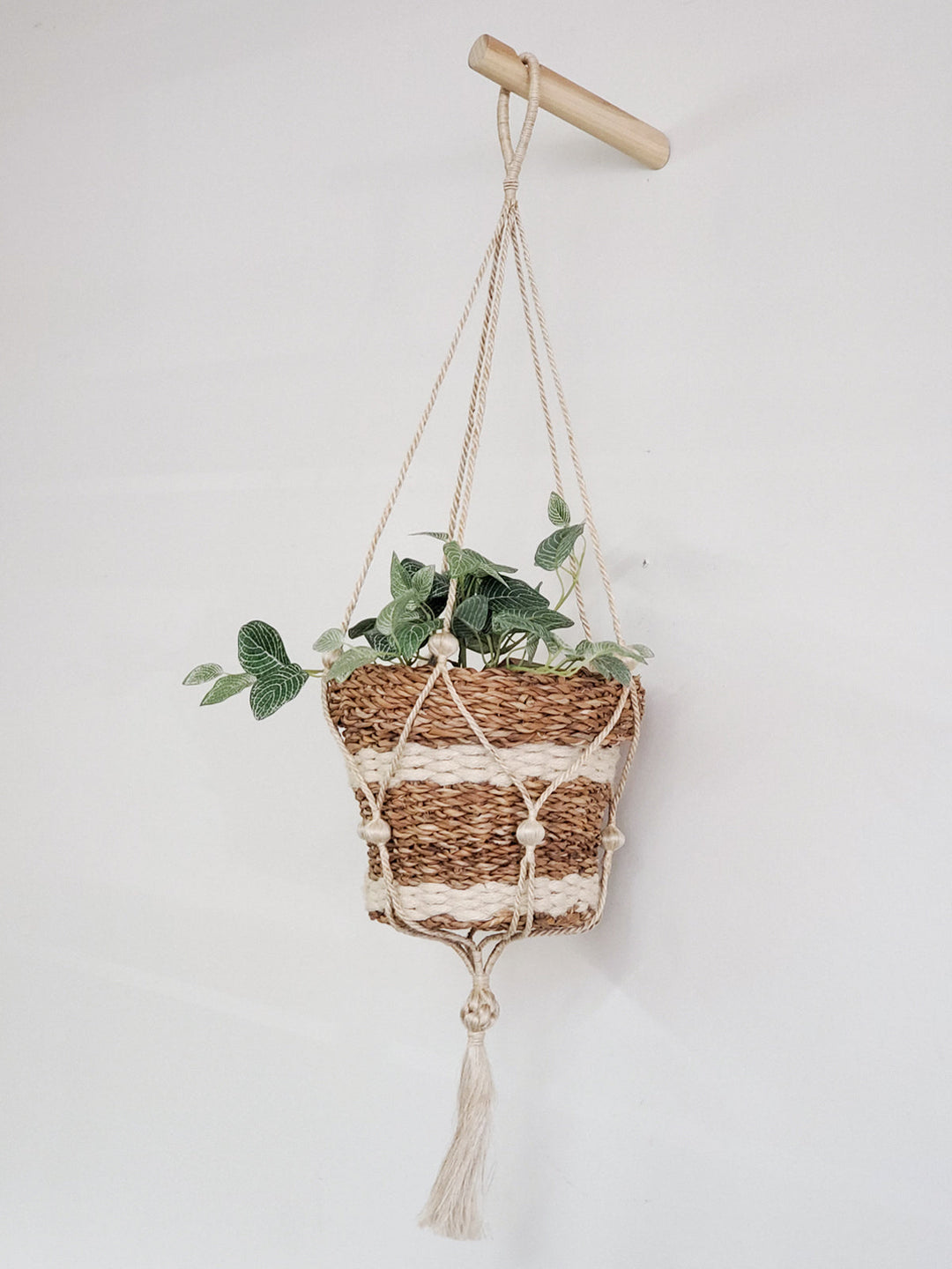 Plant Pot Basket, Striped White or Not