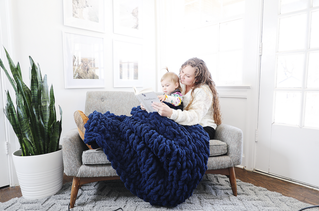 Chunky Knit Blanket, Navy