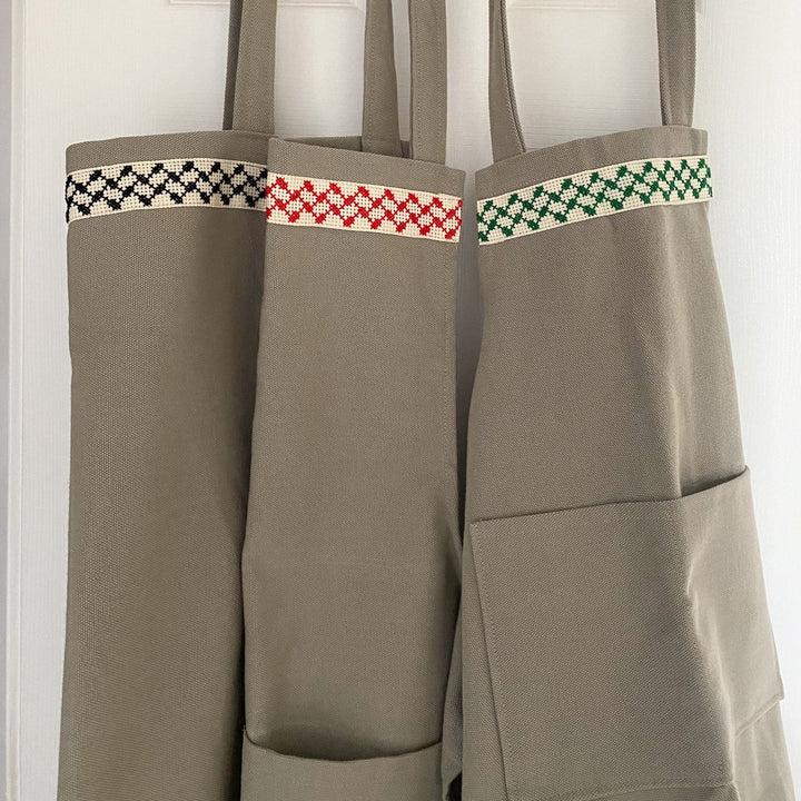 Bundle of Three Aprons, Family