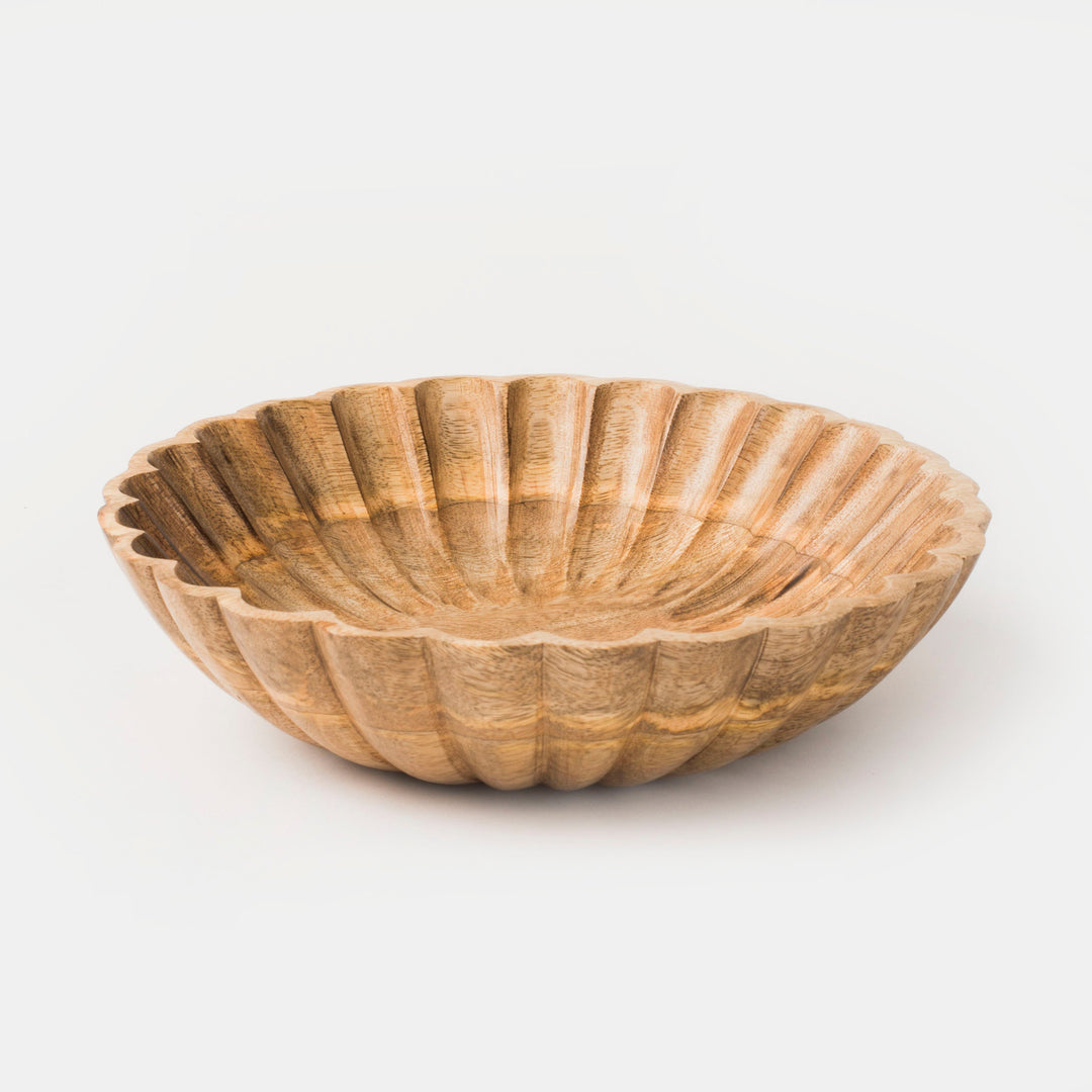 Handcrafted Scalloped Set of 2 Wooden Bowls, Natural