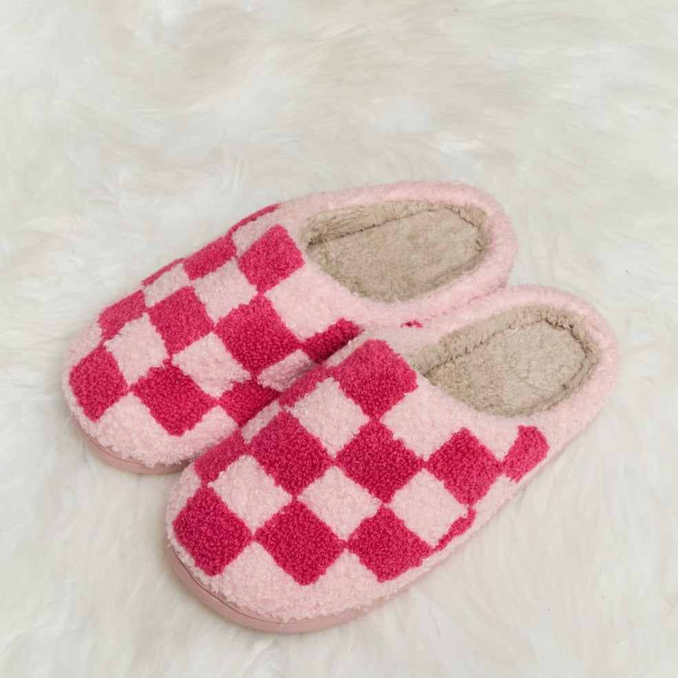 Plush Closed-Toe Slippers, Checkered