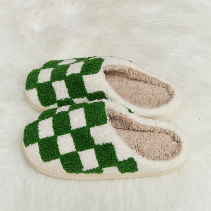 Plush Closed-Toe Slippers, Checkered