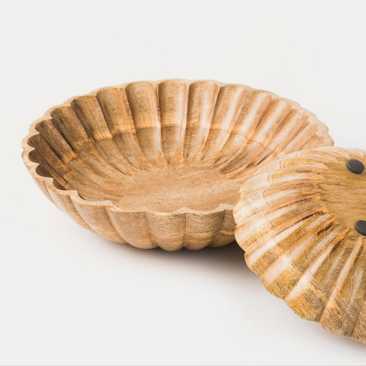 Handcrafted Scalloped Set of 2 Wooden Bowls, Natural