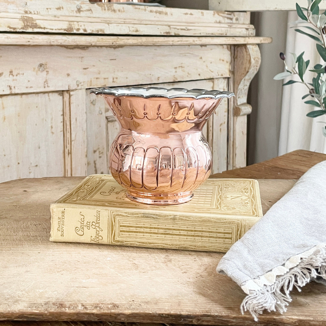 French Inspired Premium Scented Candle in a Jardinière, Peach Sangria