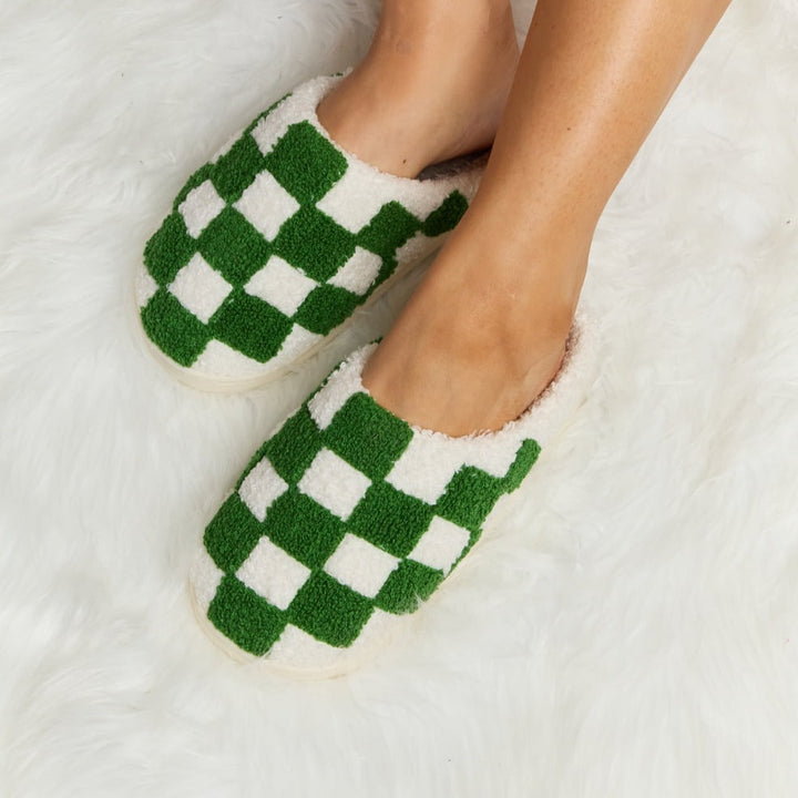 Plush Closed-Toe Slippers, Checkered