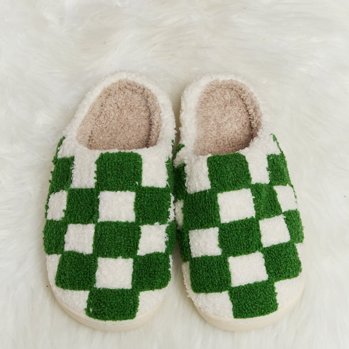 Plush Closed-Toe Slippers, Checkered