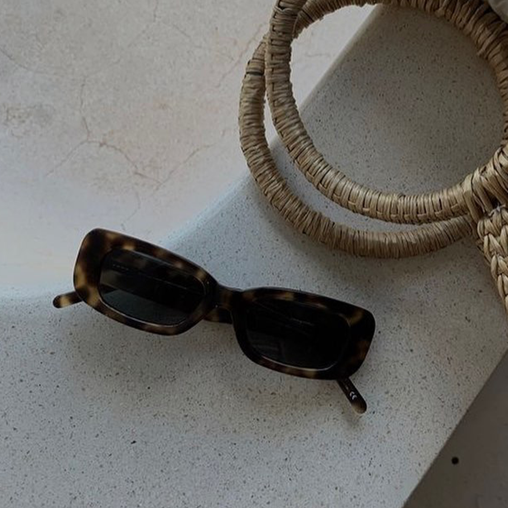 Iconic Rectangular Sunglasses, Milan