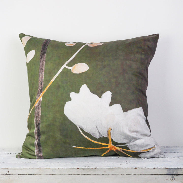 Throw Pillow, Big White Flower